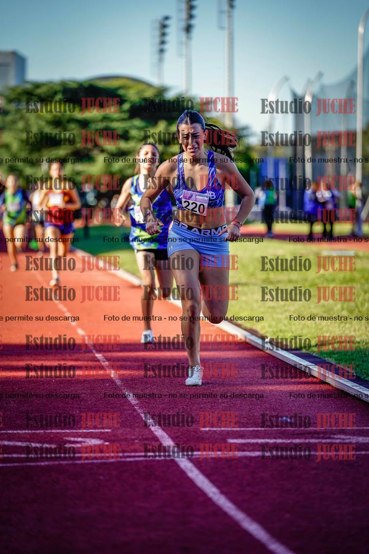 Fotos de los 600 m de mujeres