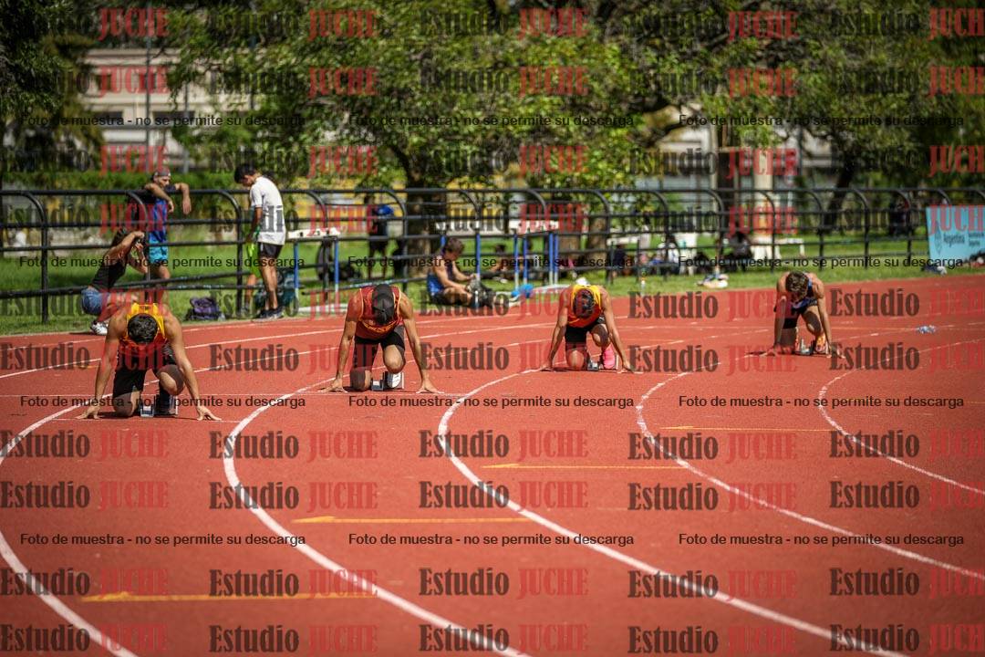 Fotos de los 200 m llanos de varones