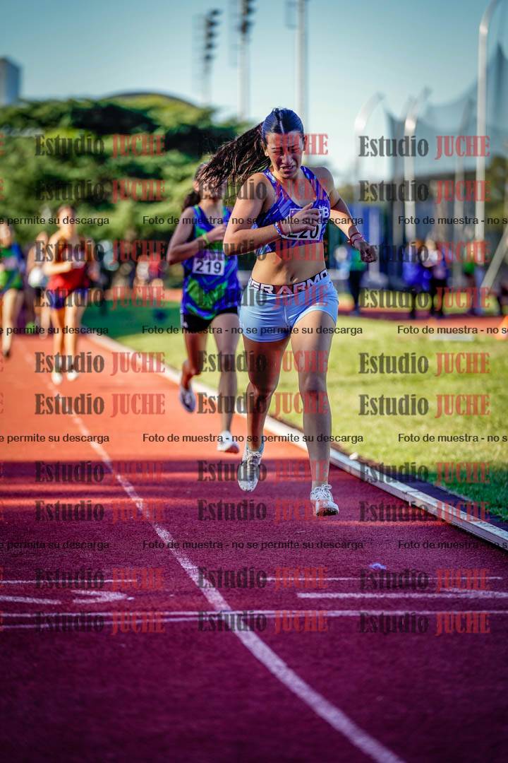 Fotos de los 600 m de mujeres