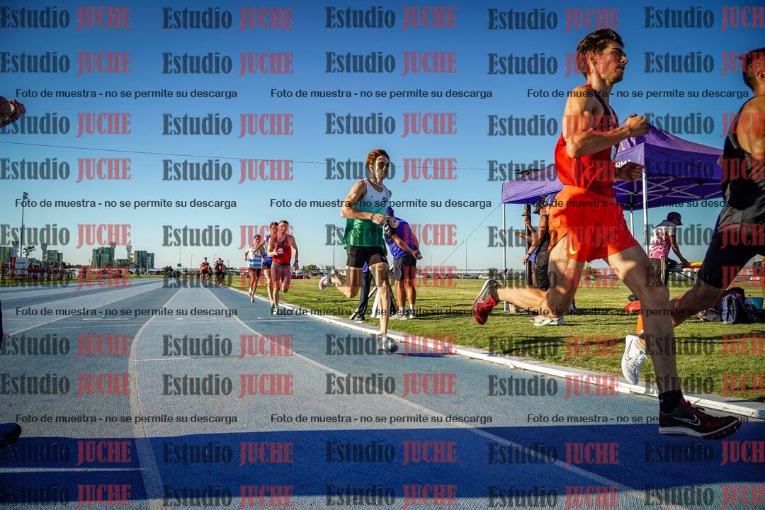 Fotos de los 1500 m llanos de varones