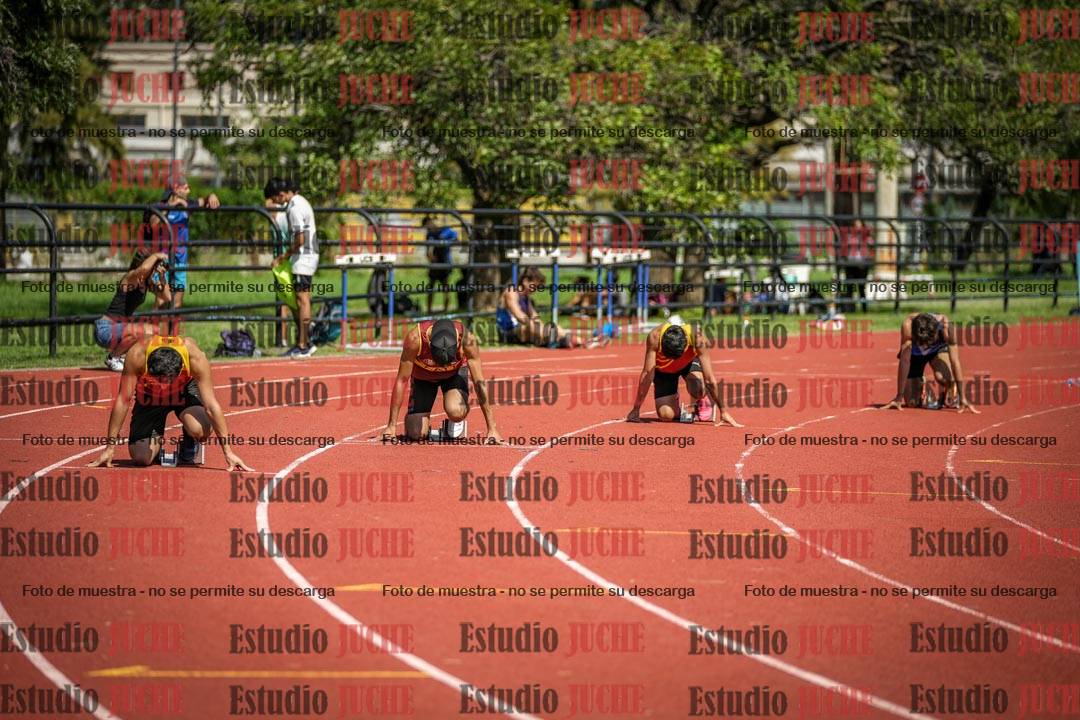 Fotos de los 200 m llanos de varones