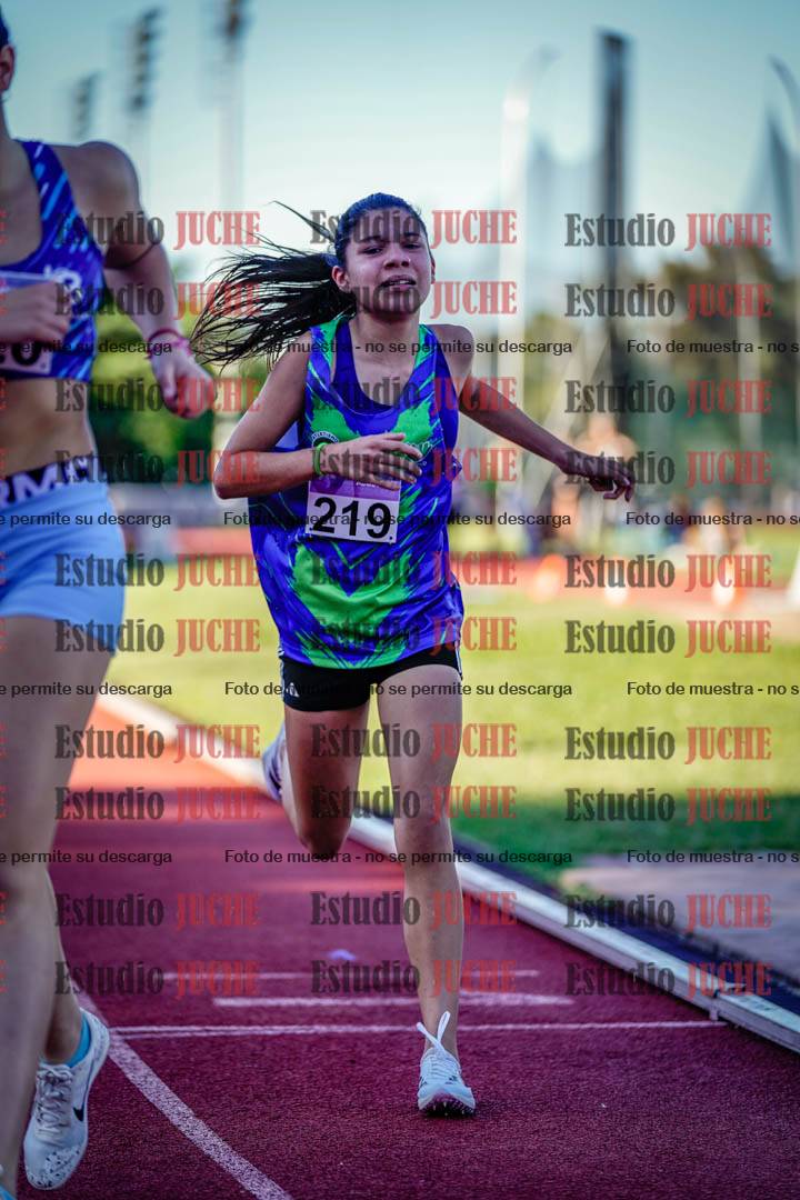Fotos de los 600 m de mujeres