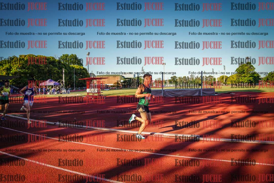 Fotos de los 3000 m llanos de varones
