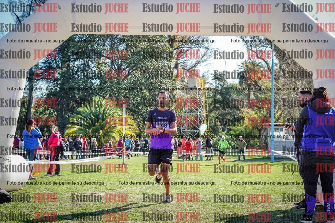Fotos de la llegada del cross de 8000 m