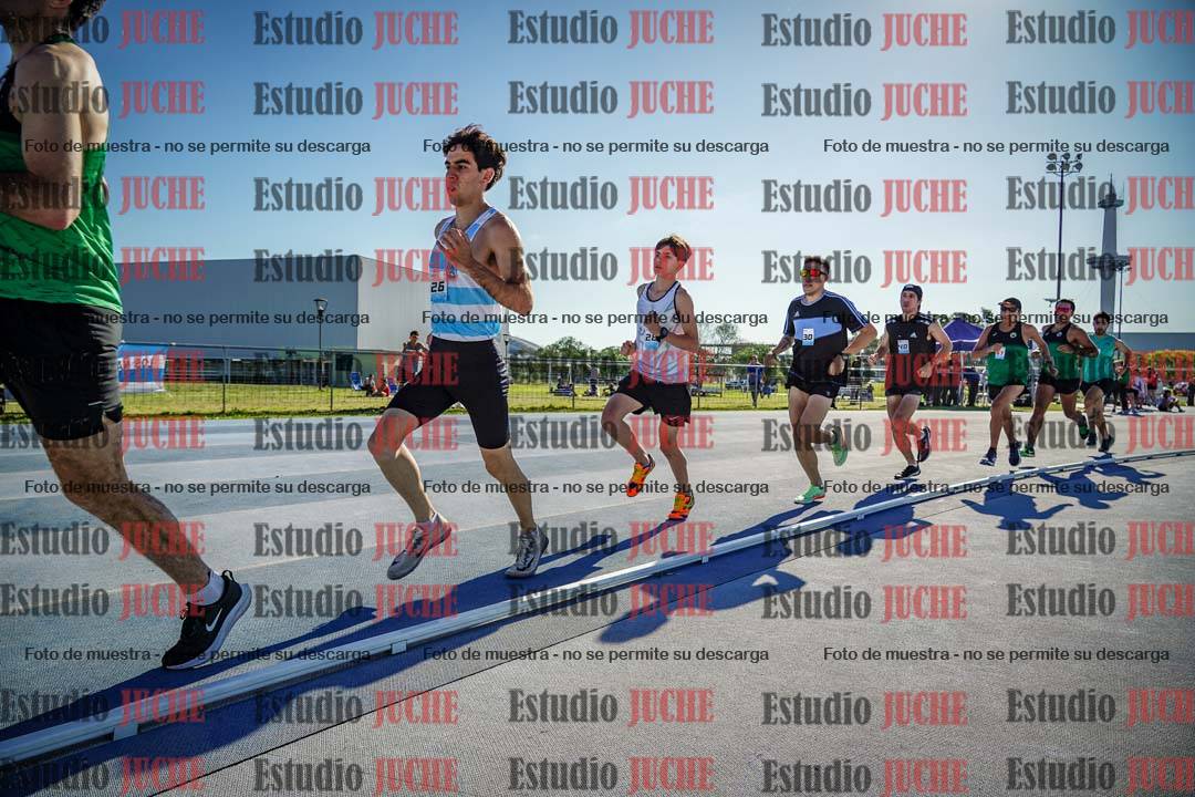 Fotos de los 1500 m llanos de varones
