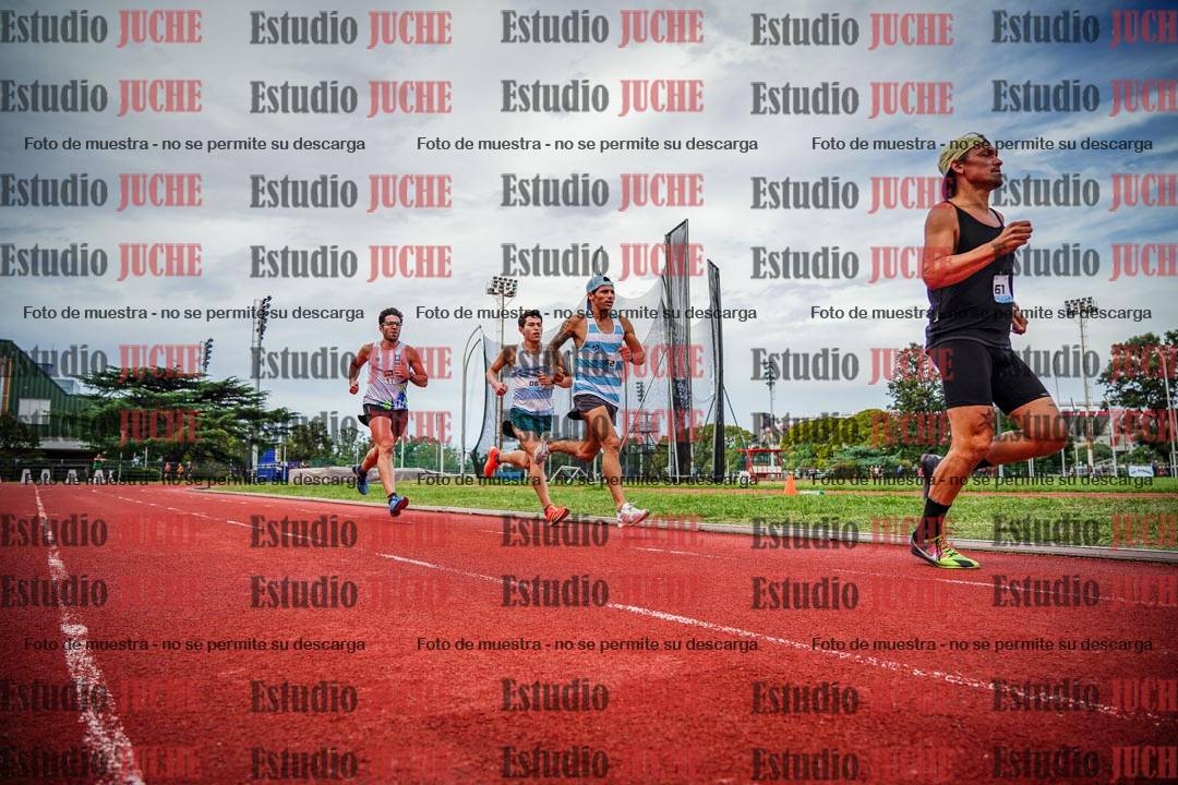 Fotos de los 3000 m llanos de varones