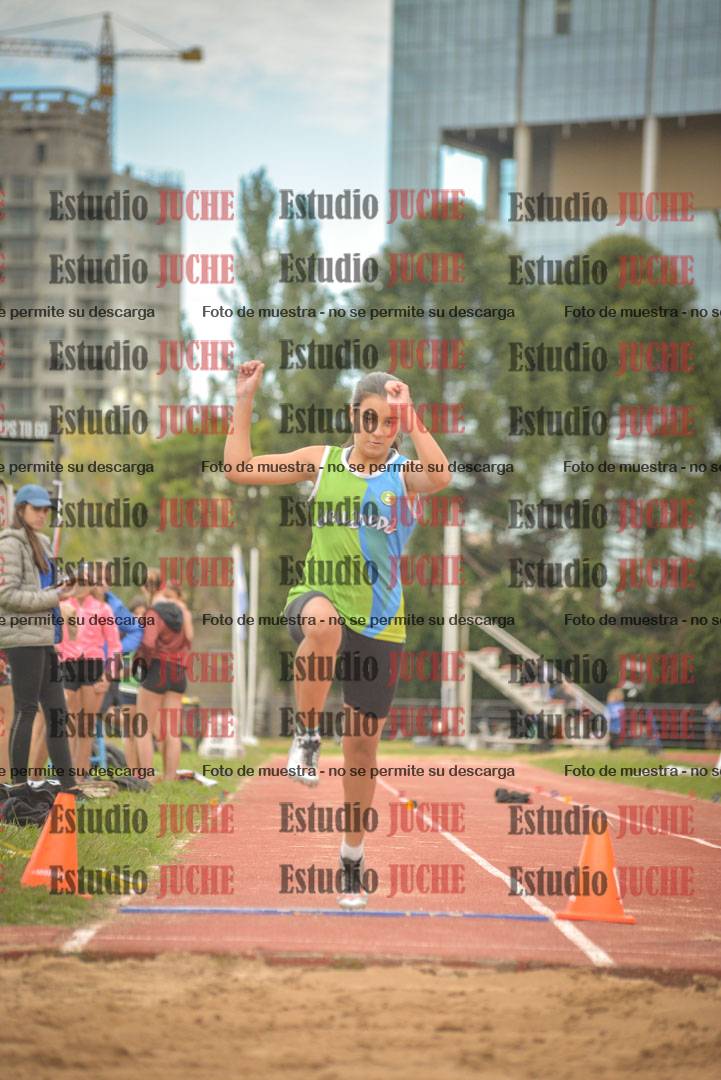 Fotos del salto en largo - mujeres U16