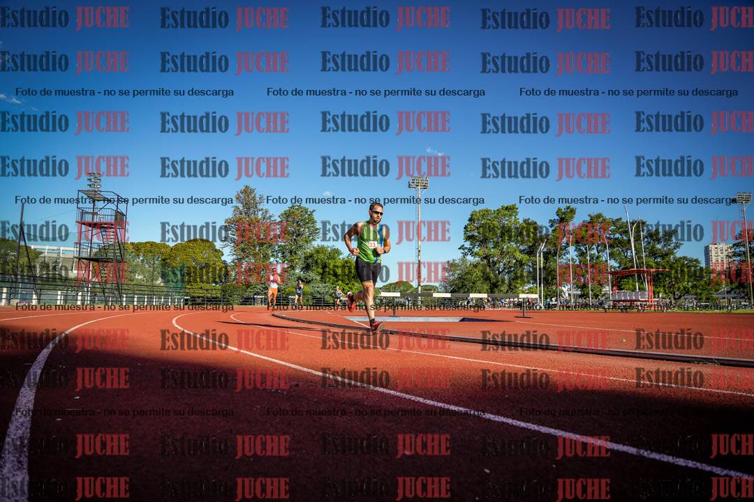 Fotos de los 3000 m llanos de varones