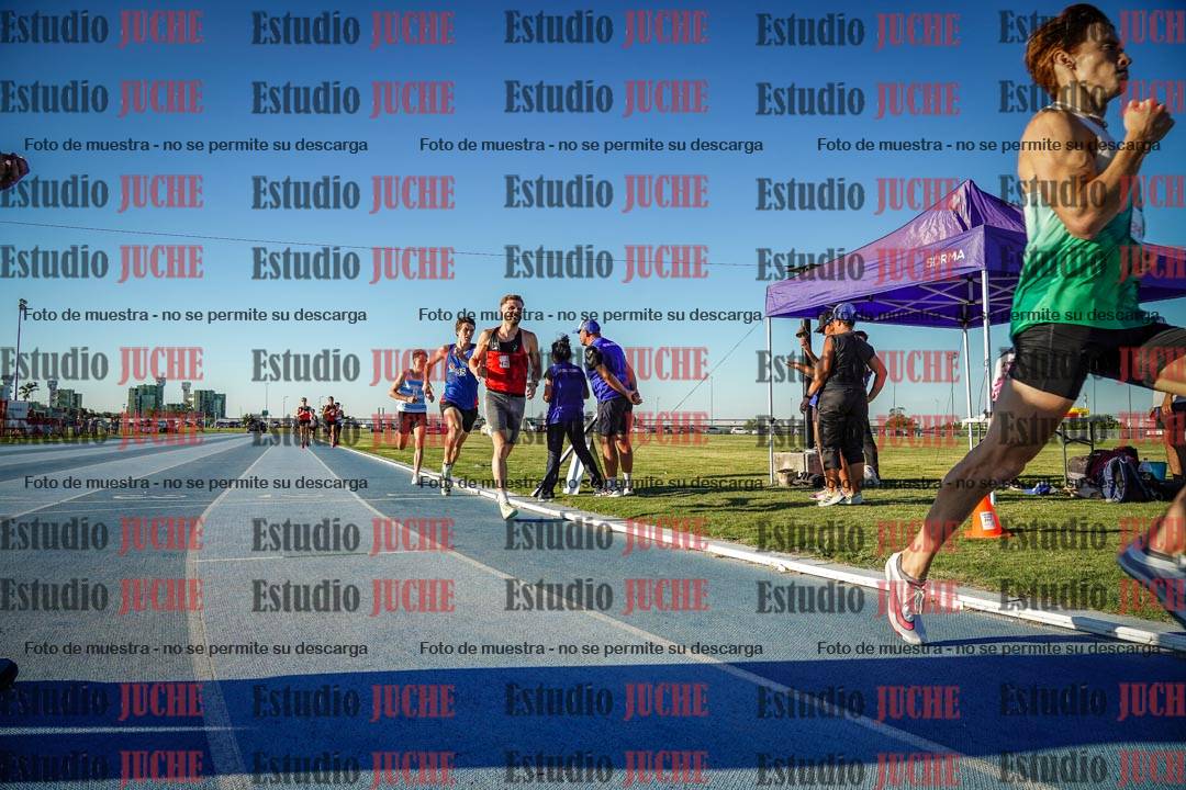 Fotos de los 1500 m llanos de varones