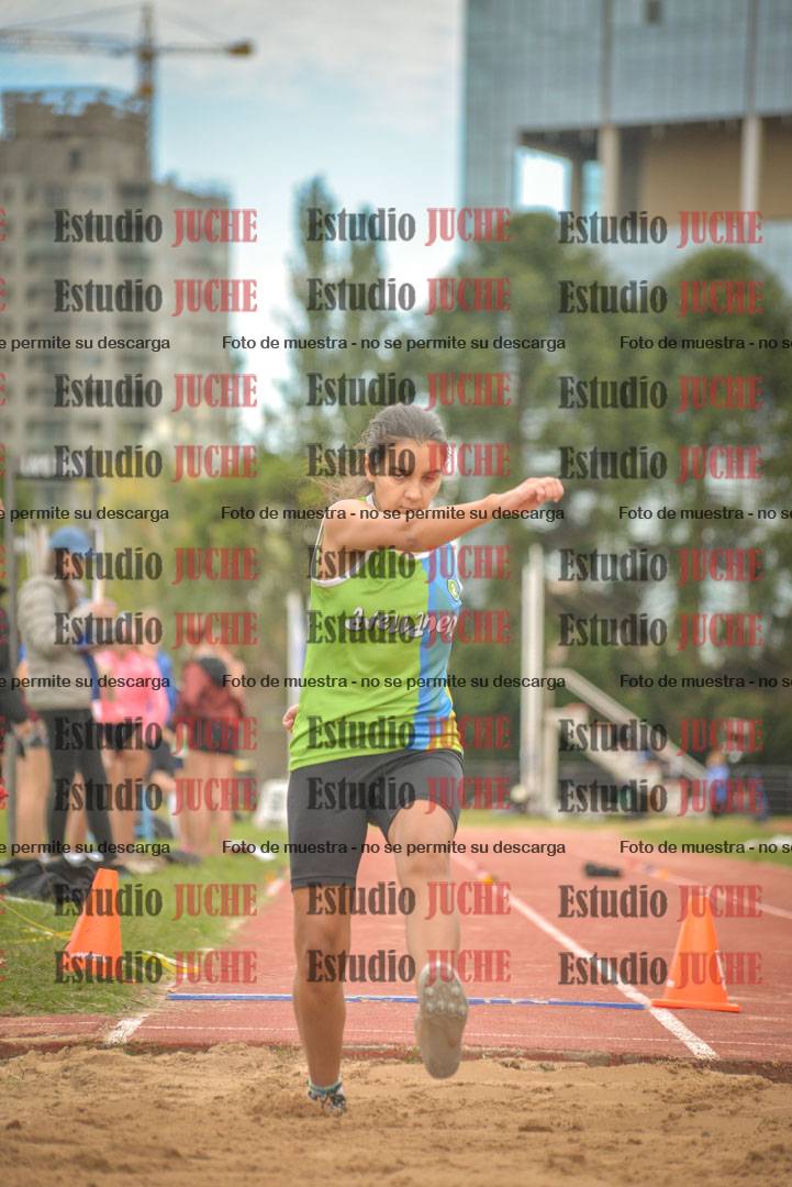 Fotos del salto en largo - mujeres U16