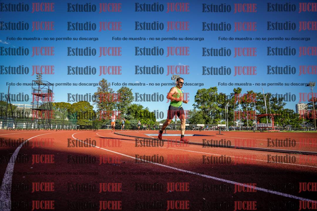 Fotos de los 3000 m llanos de varones