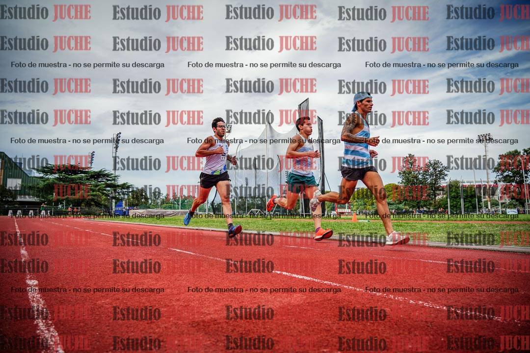 Fotos de los 3000 m llanos de varones