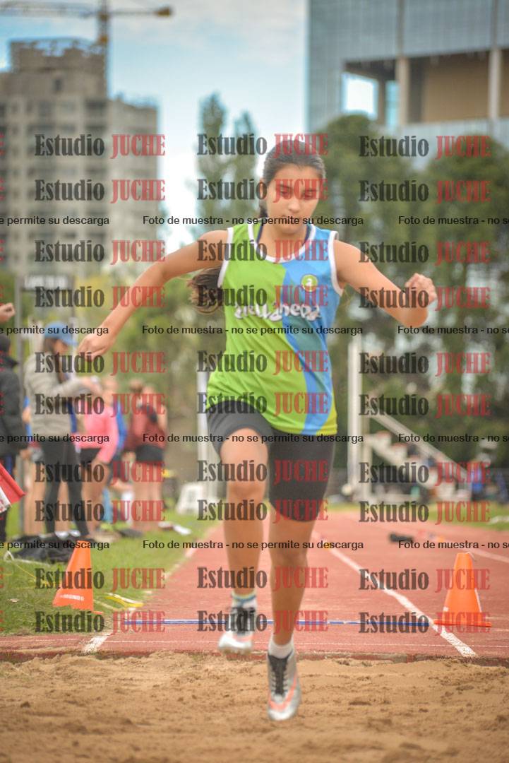Fotos del salto en largo - mujeres U16