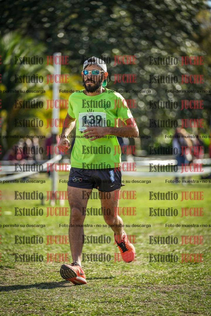 Fotos de la llegada del cross de 8000 m