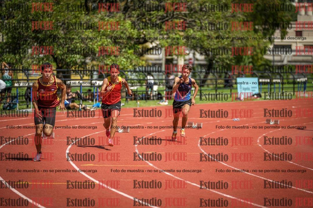 Fotos de los 200 m llanos de varones