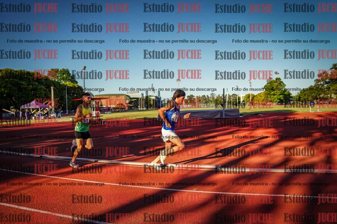 Fotos de los 3000 m llanos de varones
