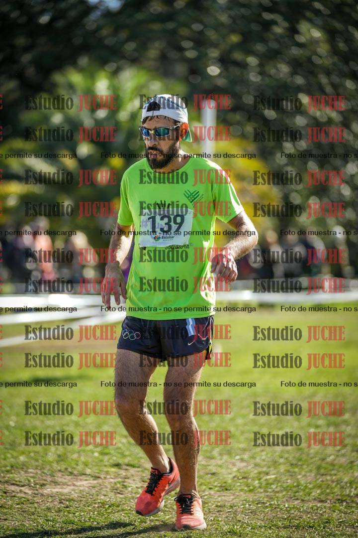 Fotos de la llegada del cross de 8000 m