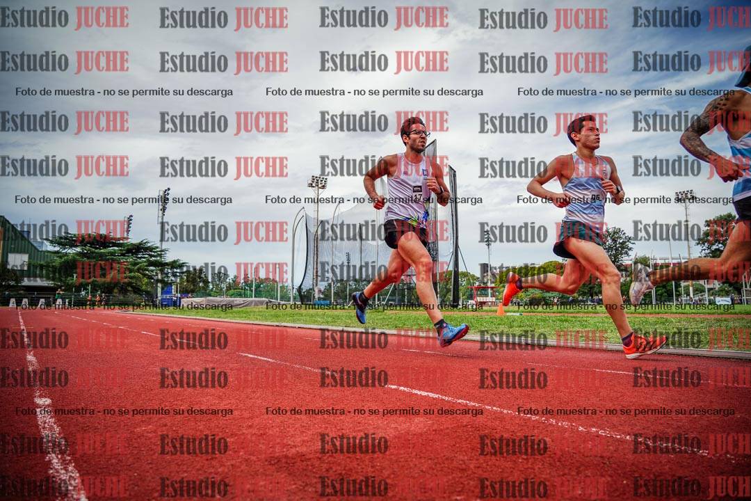 Fotos de los 3000 m llanos de varones