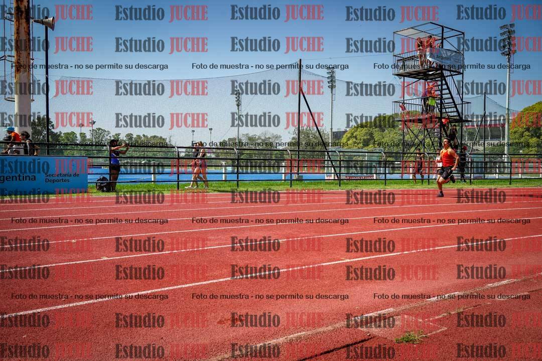 Fotos de los 200 m llanos de varones