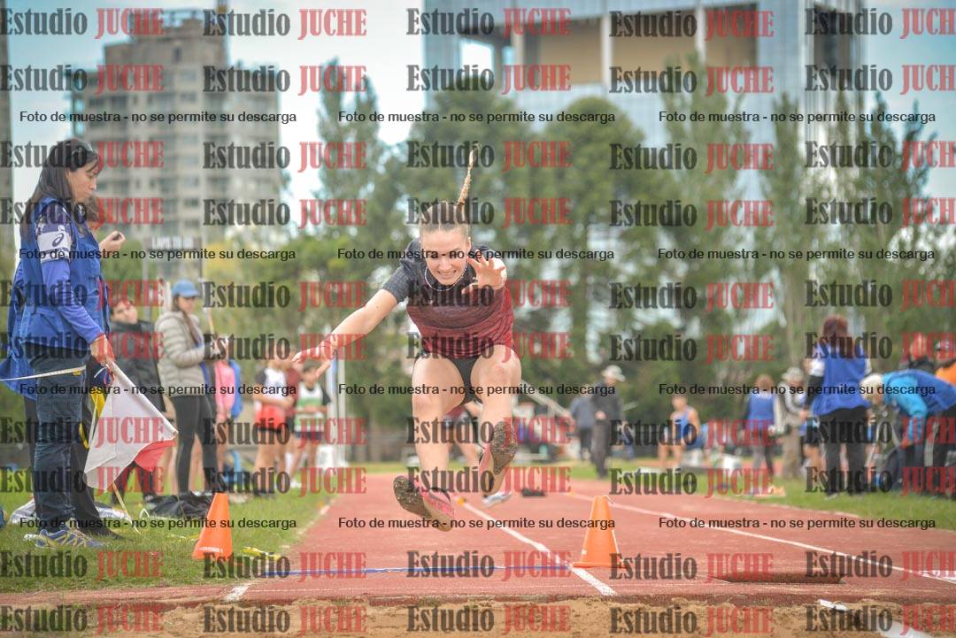 Fotos del salto en largo - mujeres U16