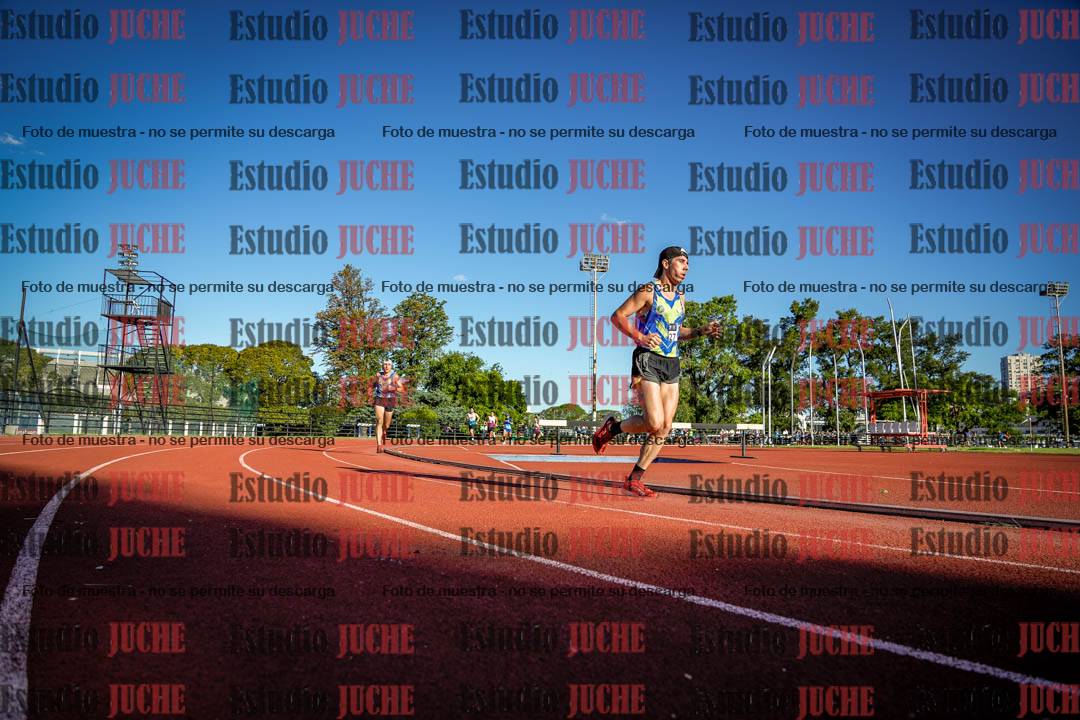 Fotos de los 3000 m llanos de varones