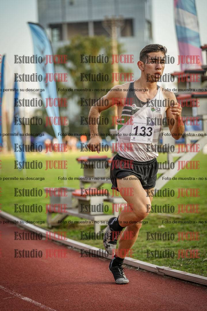 Fotos de los 5000 m llanos de varones