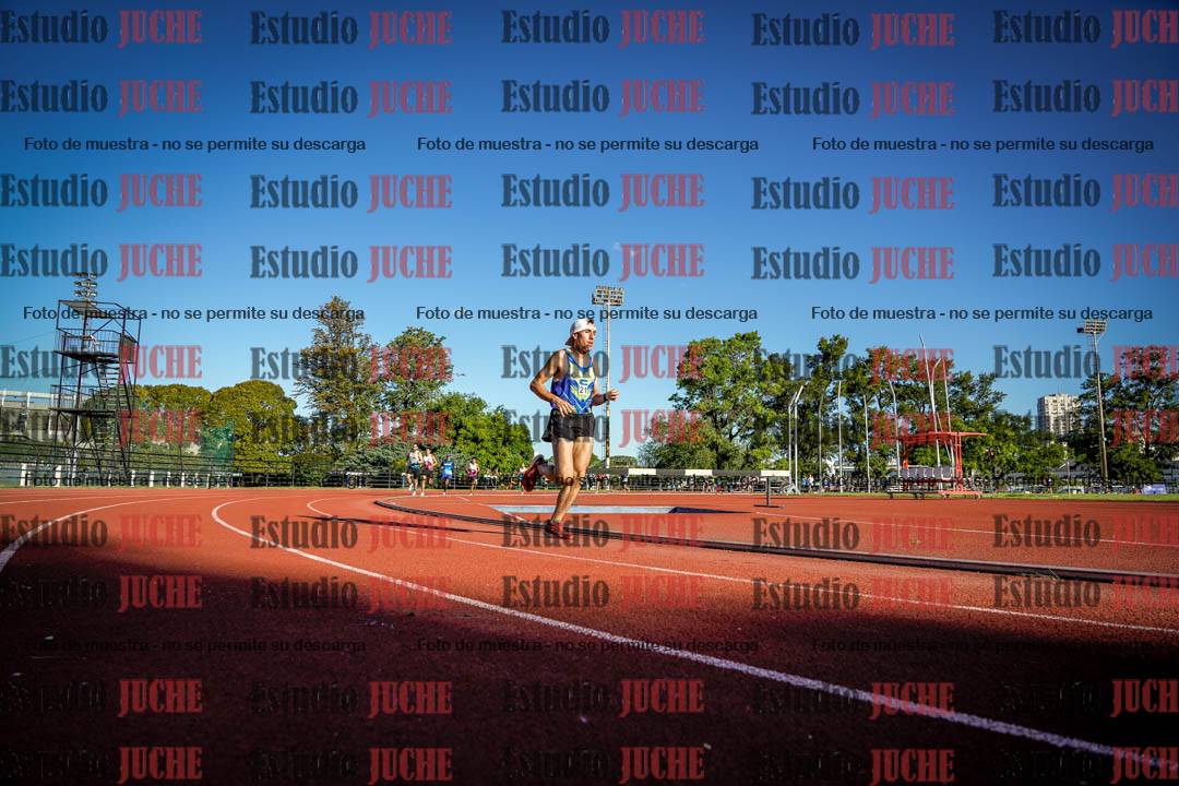 Fotos de los 3000 m llanos de varones