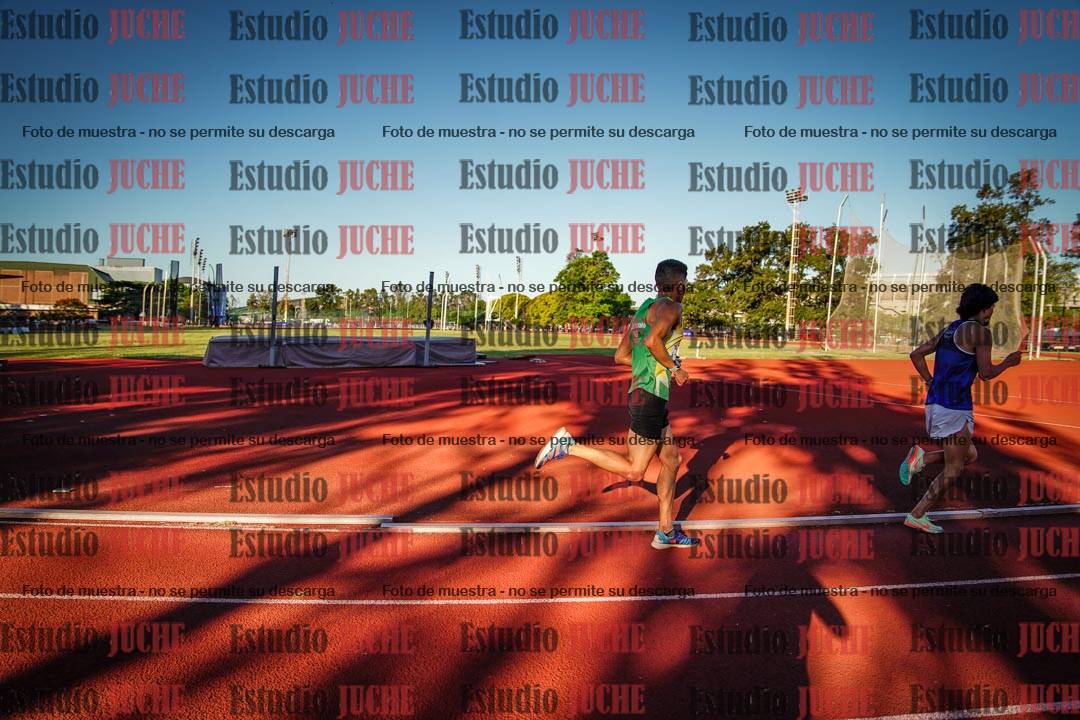 Fotos de los 3000 m llanos de varones