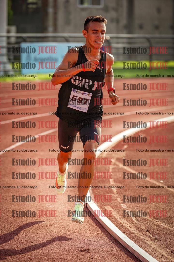 Fotos de los 3000 m llanos de varones