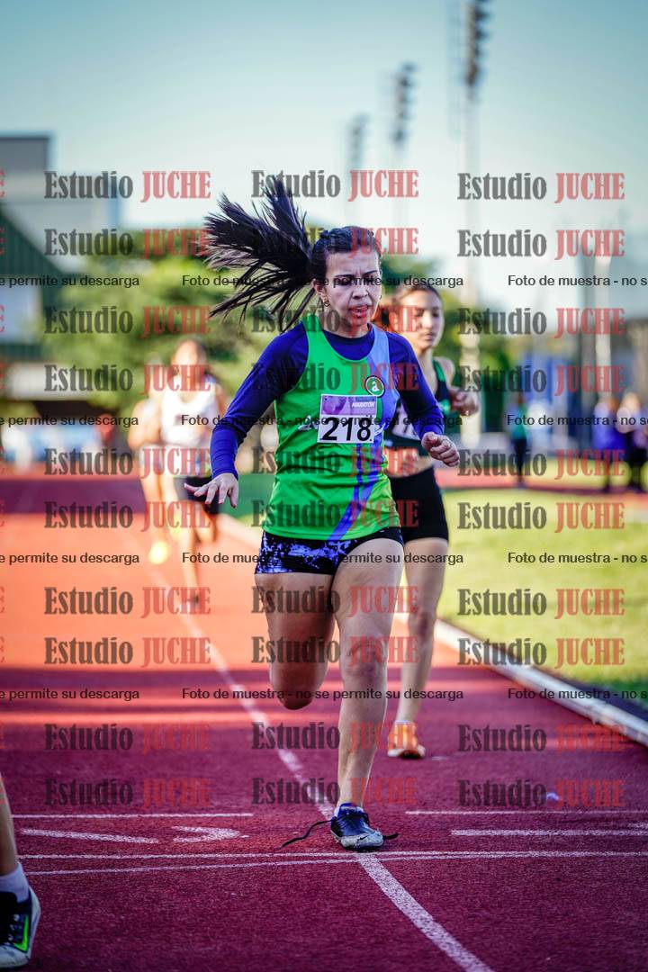 Fotos de los 600 m de mujeres