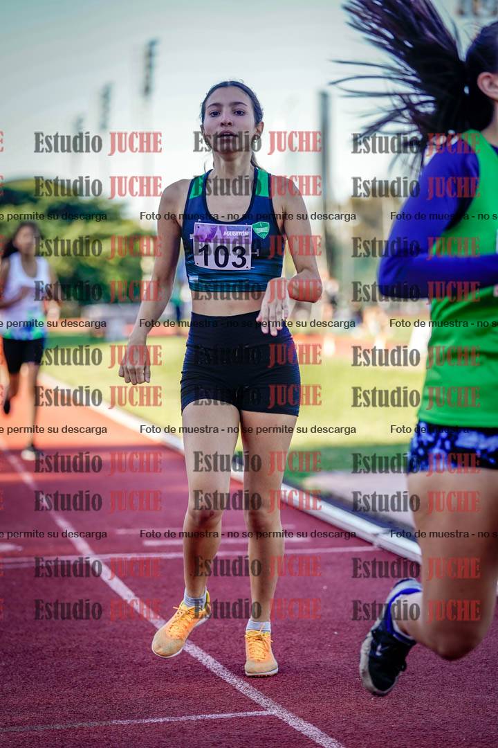 Fotos de los 600 m de mujeres