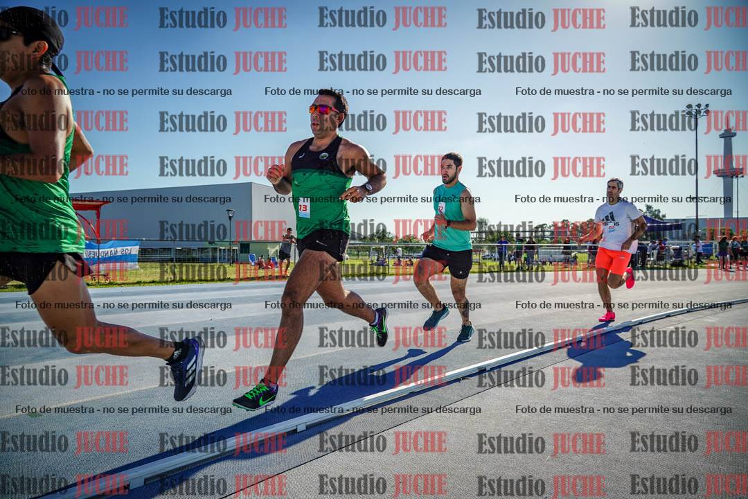 Fotos de los 1500 m llanos de varones