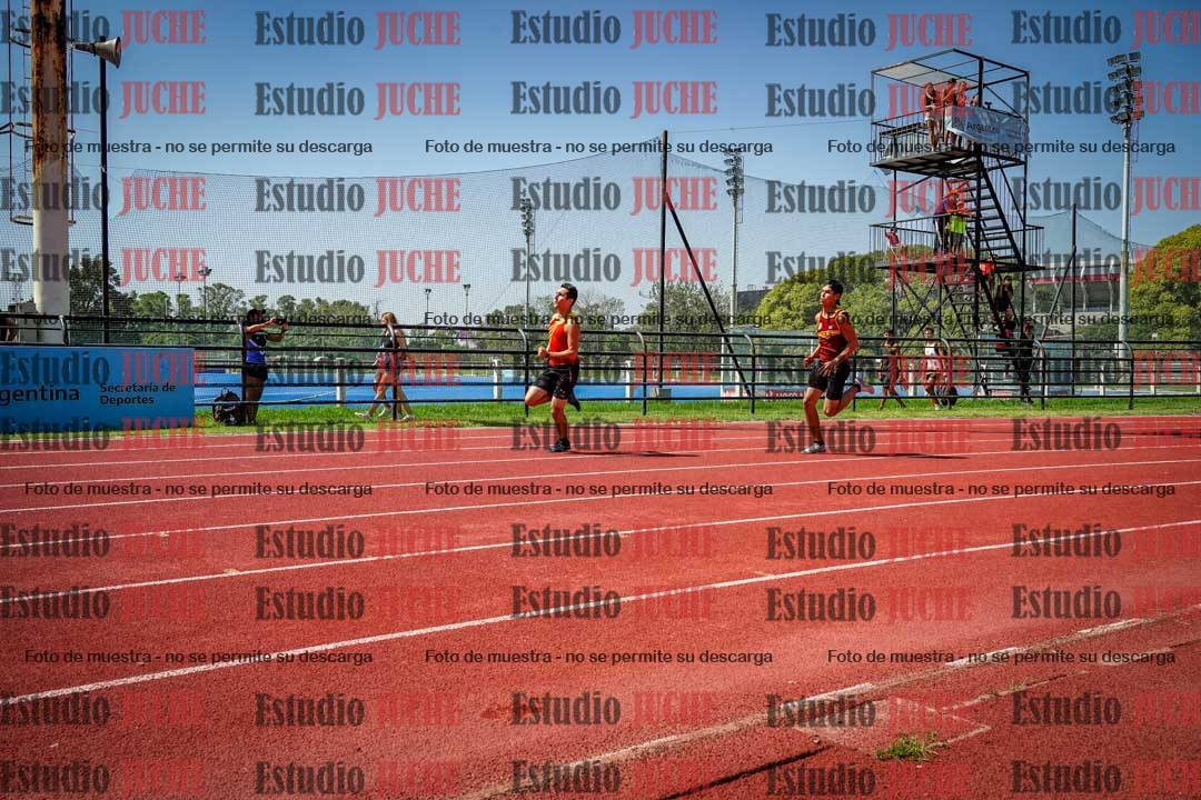 Fotos de los 200 m llanos de varones