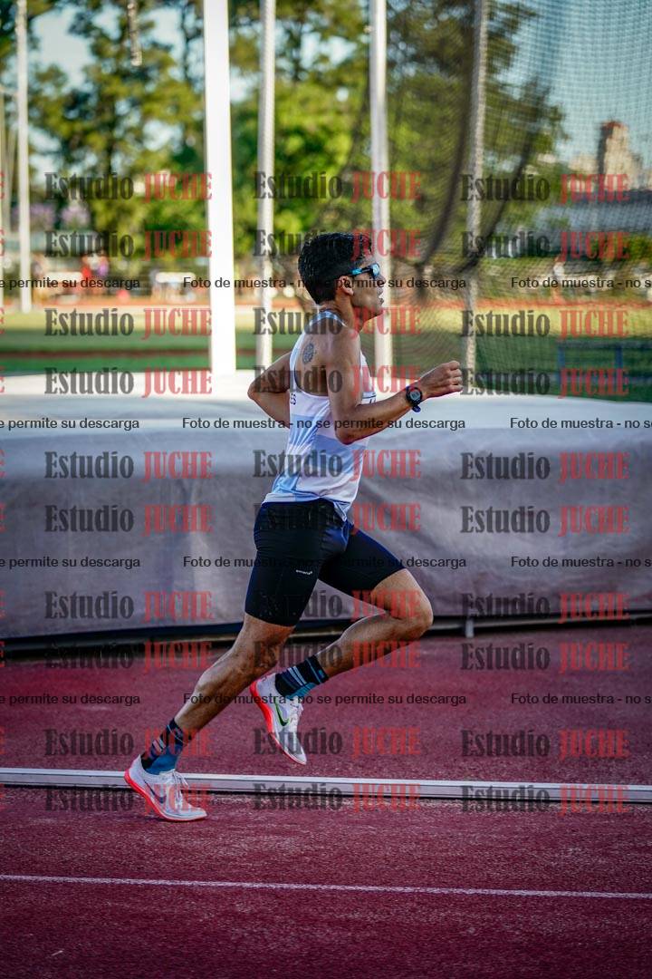Fotos de los 3000 m llanos de varones