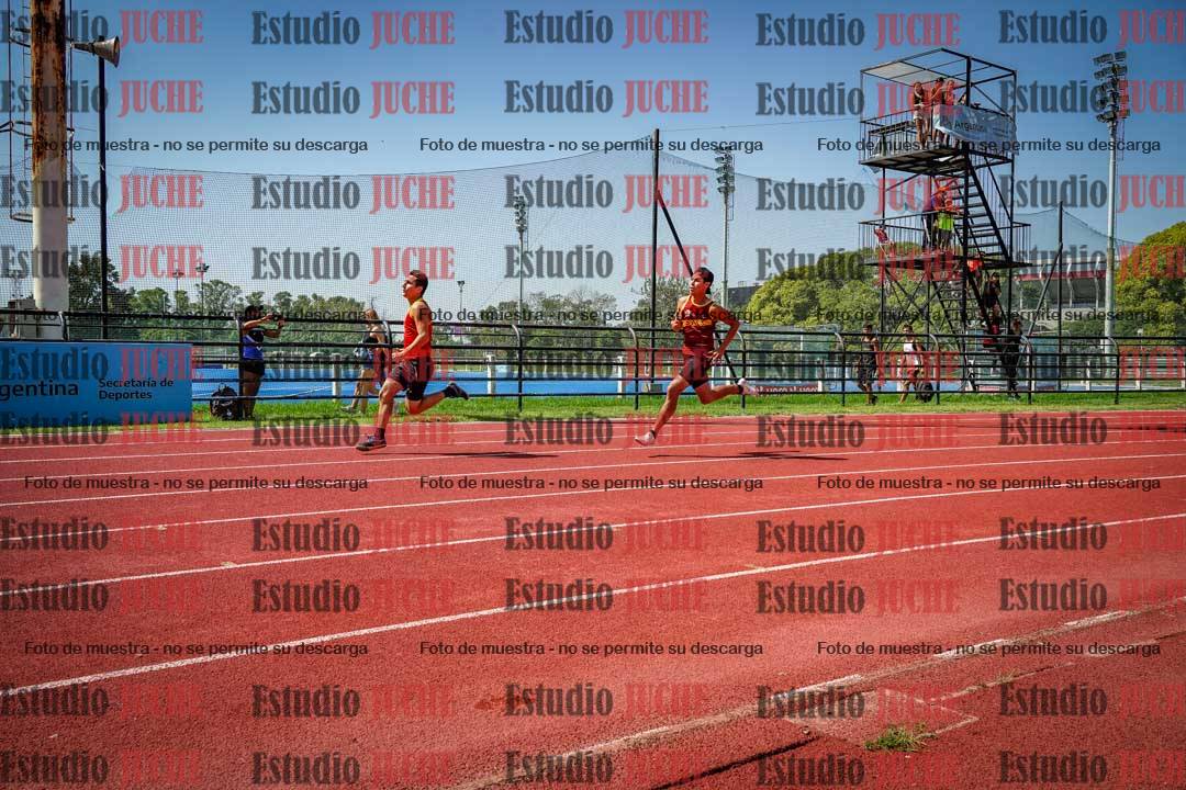 Fotos de los 200 m llanos de varones