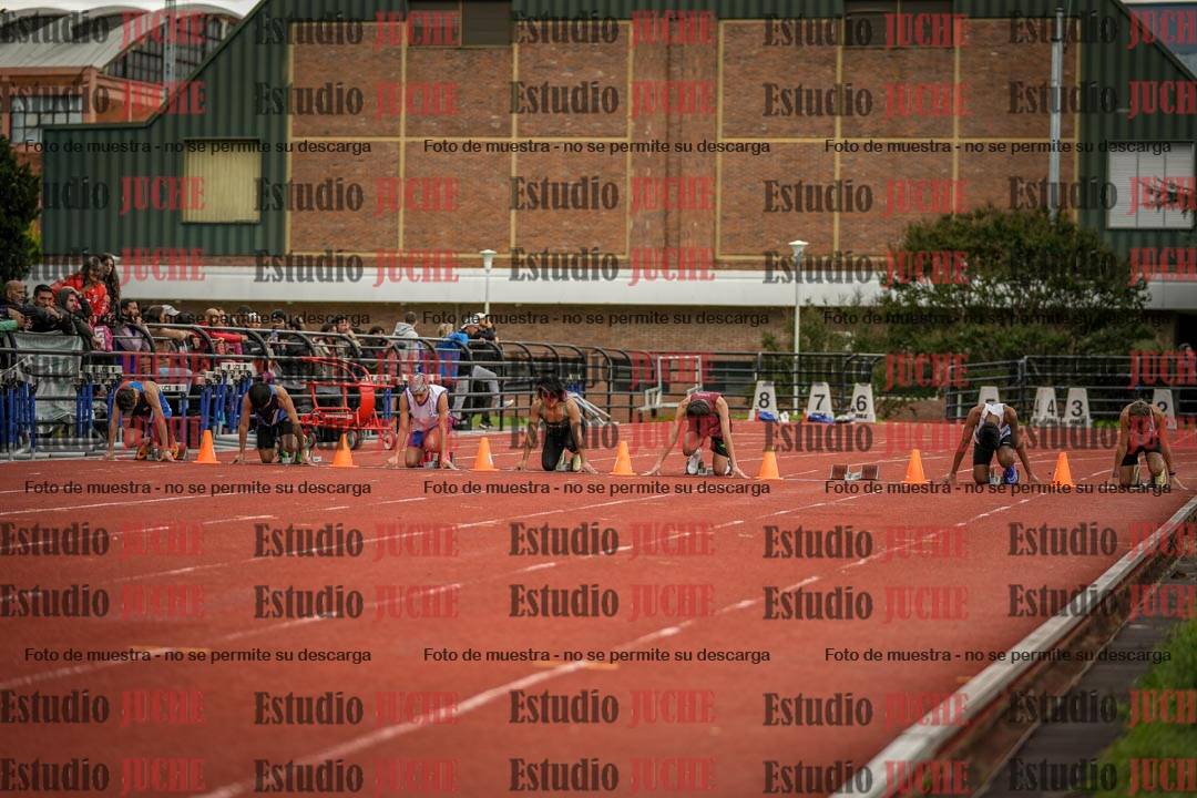 Fotos de los 80 m llanos de varones