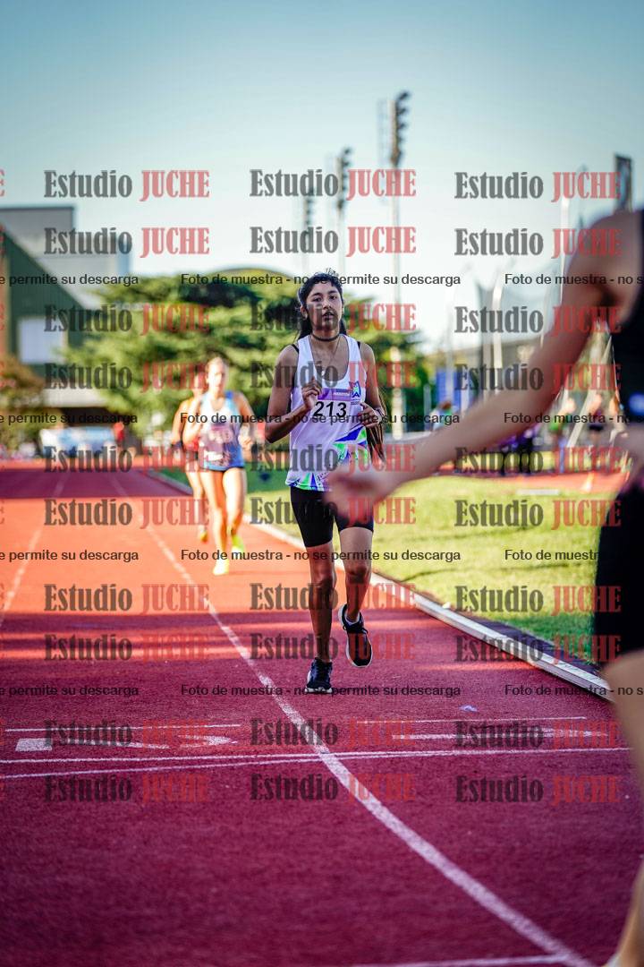 Fotos de los 600 m de mujeres