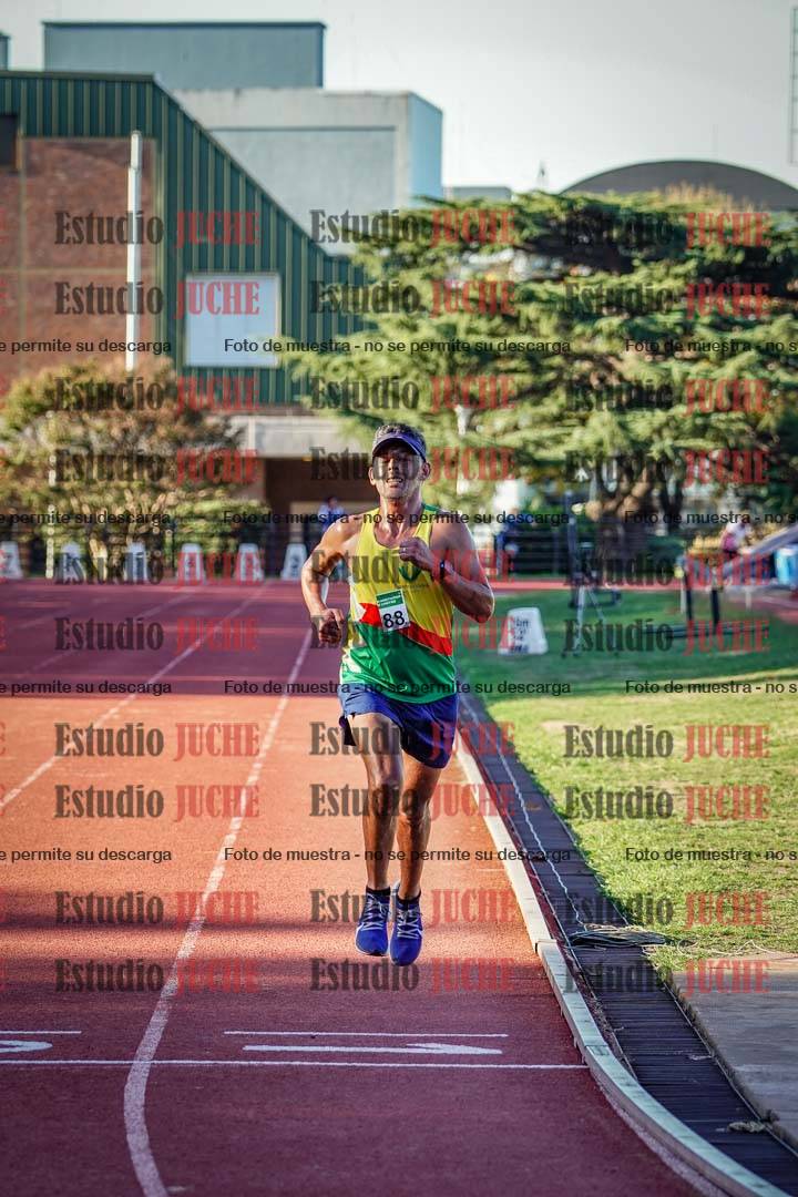 Fotos de los 3000 m llanos de varones