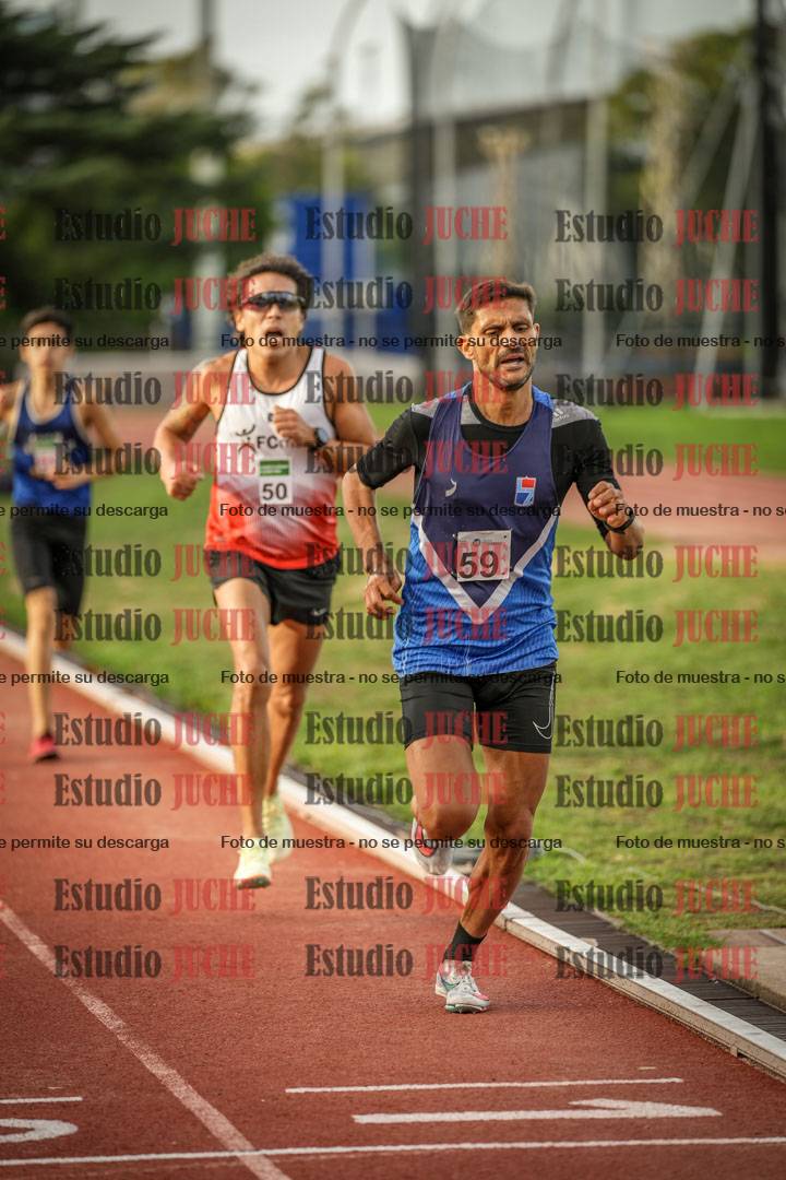 Fotos de los 3000 m llanos de varones
