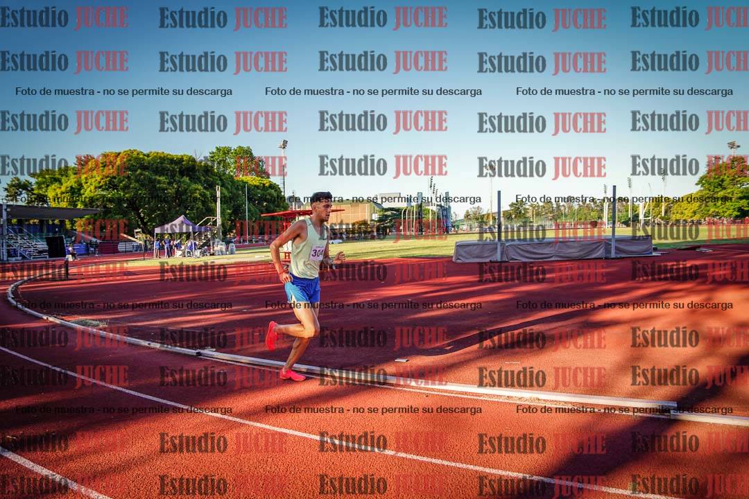 Fotos de los 3000 m llanos de varones