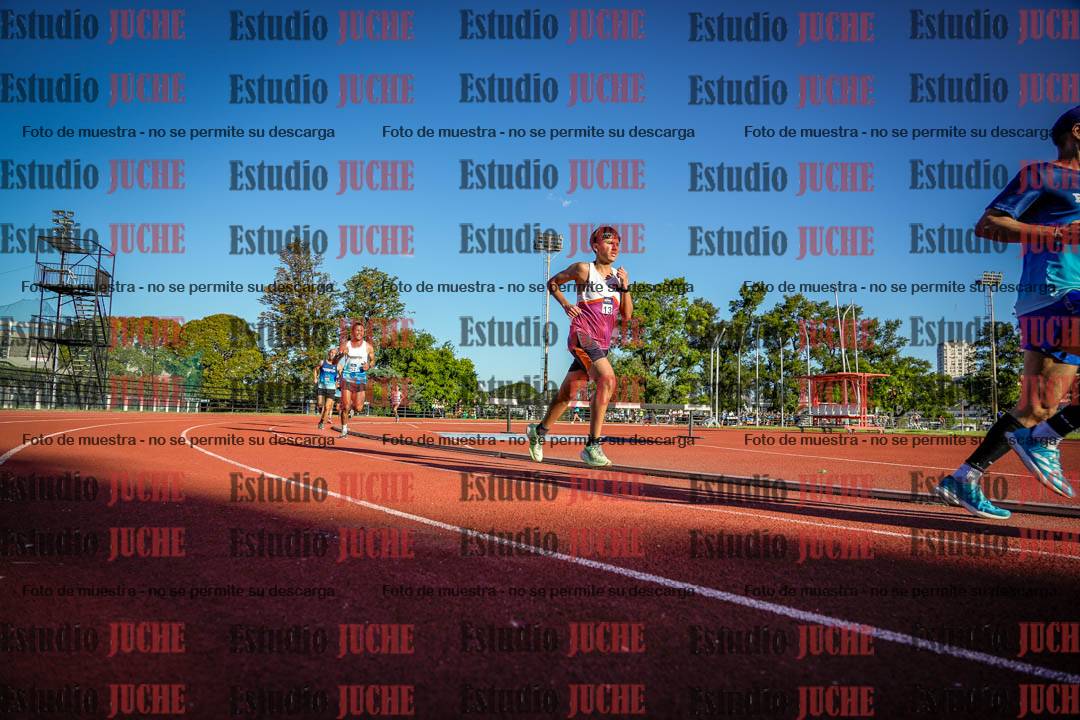 Fotos de los 3000 m llanos de varones
