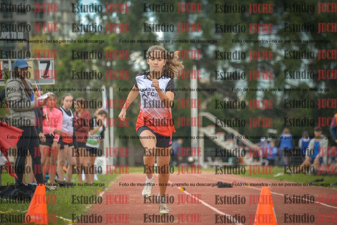 Fotos del salto en largo - mujeres U16