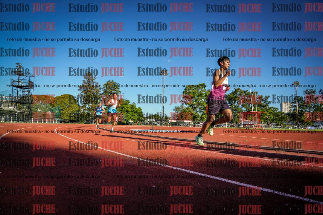 Fotos de los 3000 m llanos de varones