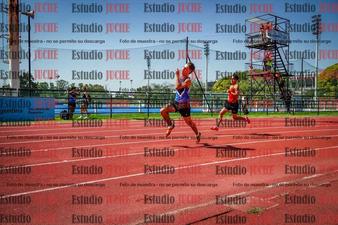 Fotos de los 200 m llanos de varones