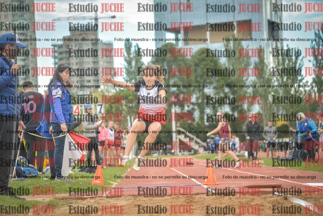 Fotos del salto en largo - mujeres U16