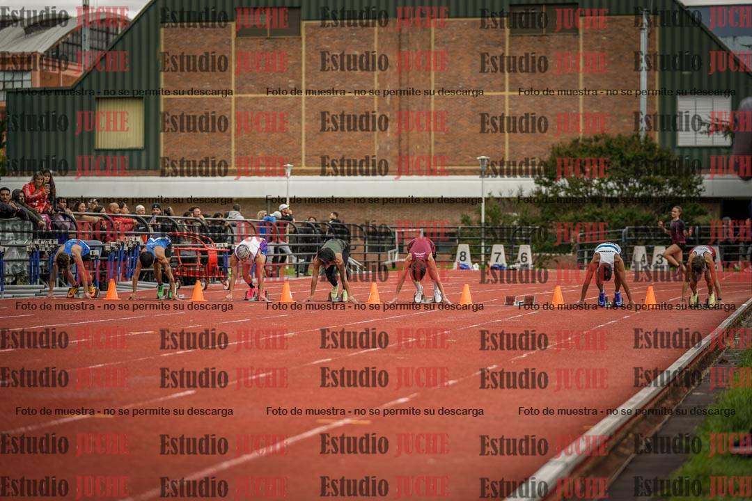 Fotos de los 80 m llanos de varones
