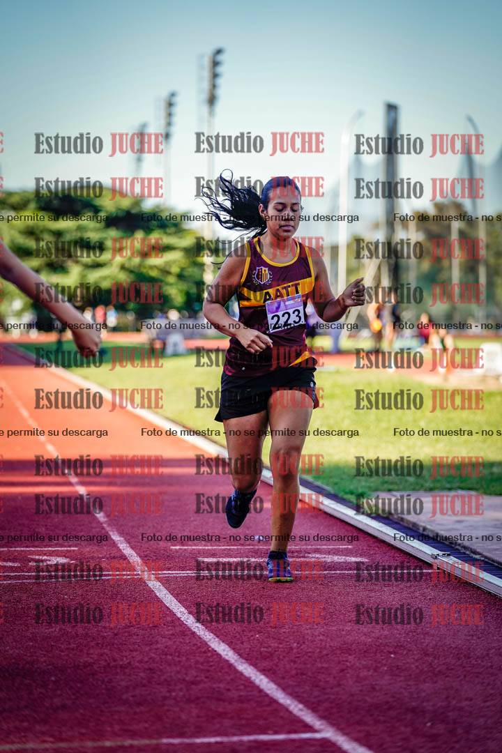 Fotos de los 600 m de mujeres
