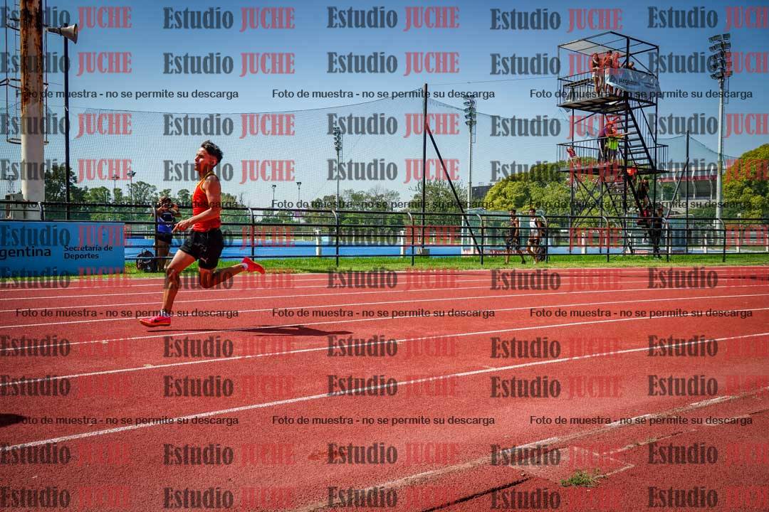 Fotos de los 200 m llanos de varones