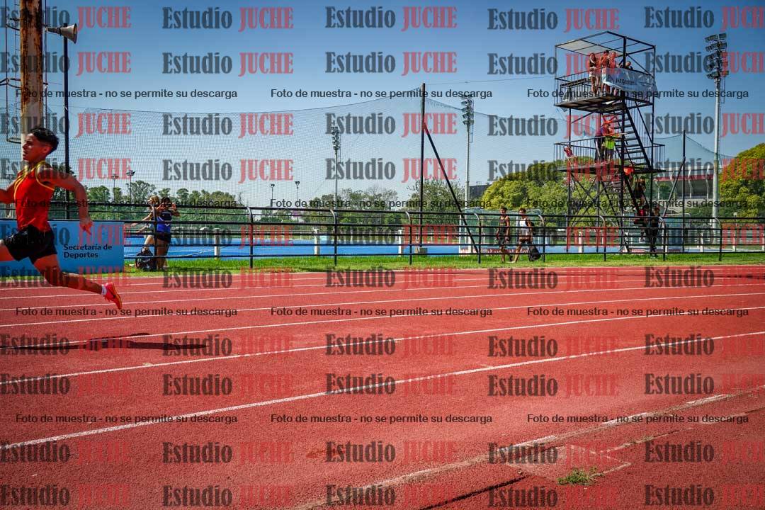 Fotos de los 200 m llanos de varones