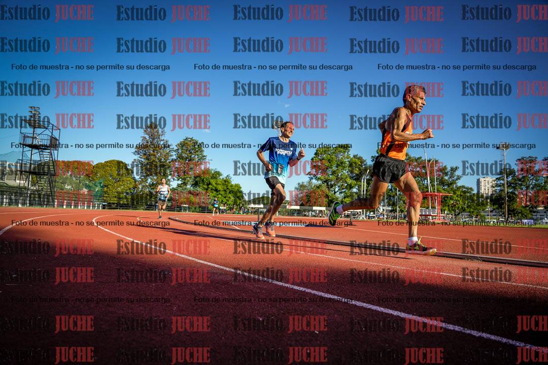 Fotos de los 3000 m llanos de varones